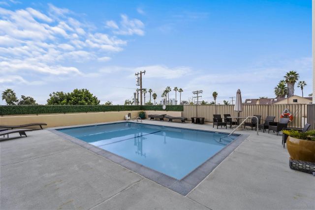 4944 Cass 604, San Diego, CA 92109