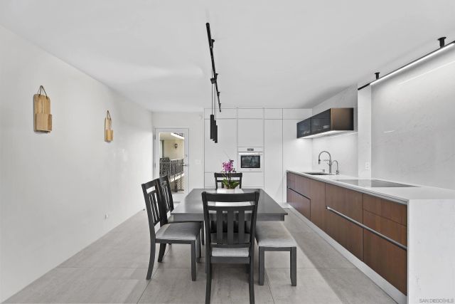 4944 Cass 604, San Diego, CA 92109