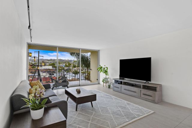 4944 Cass 604, San Diego, CA 92109