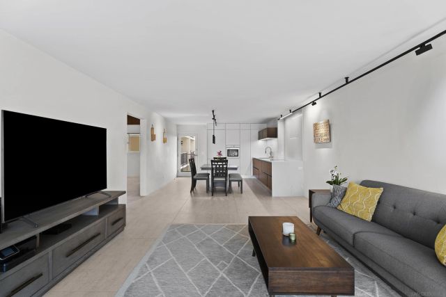 4944 Cass 604, San Diego, CA 92109