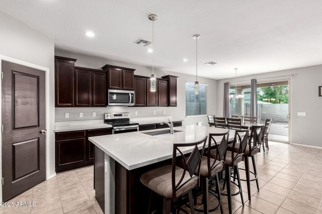 18253 W LOUISE Drive, Surprise, AZ 85387