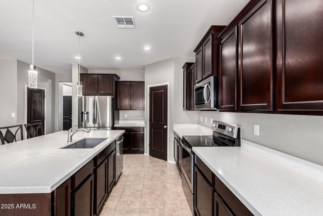 18253 W LOUISE Drive, Surprise, AZ 85387