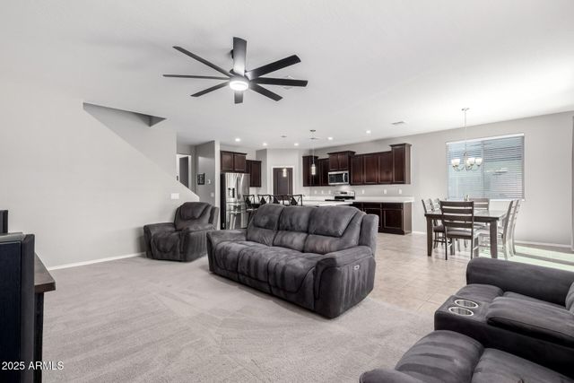 18253 W LOUISE Drive, Surprise, AZ 85387