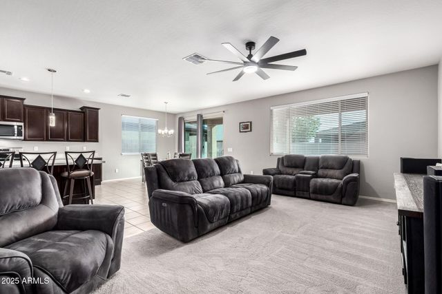 18253 W LOUISE Drive, Surprise, AZ 85387