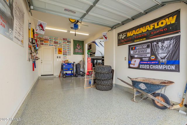 18253 W LOUISE Drive, Surprise, AZ 85387