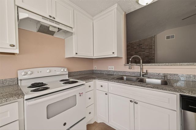 11019 Maidencane Court, Houston, TX 77086