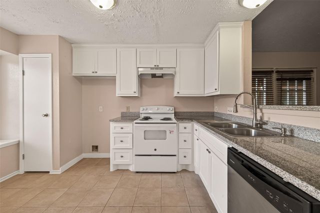 11019 Maidencane Court, Houston, TX 77086