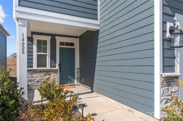 14028 Lake Home Lane, Charlotte, NC 28278