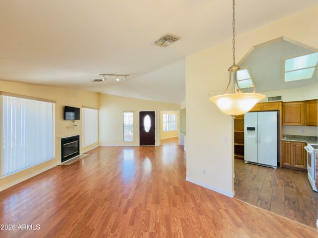 12612 S CHEROKEE Street, Phoenix, AZ 85044