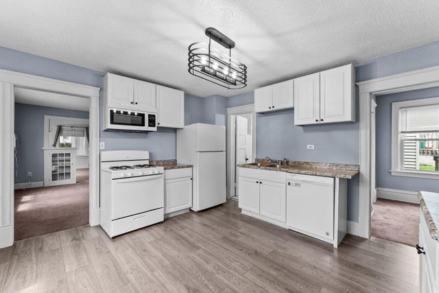 3003 California Street NE, Minneapolis, MN 55418