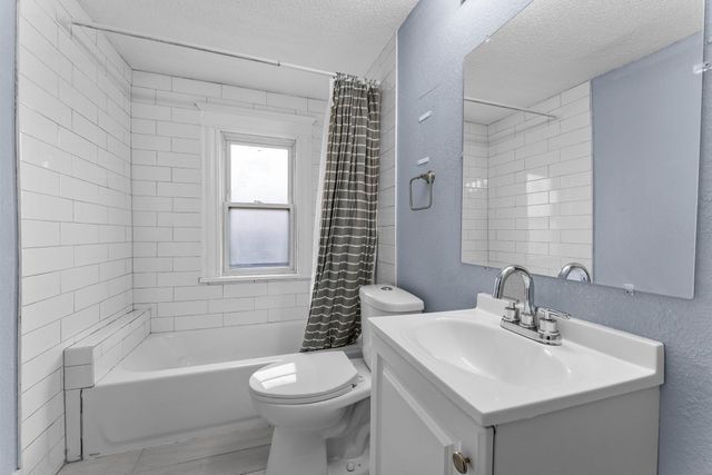 3003 California Street NE, Minneapolis, MN 55418