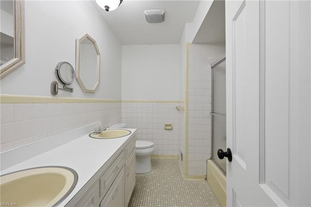 1531 Longdale DR, Norfolk, VA 23518
