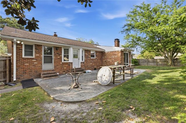 1531 Longdale DR, Norfolk, VA 23518