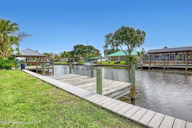 34 Westview Lane, Cocoa Beach, FL 32931