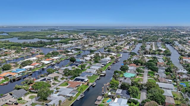 34 Westview Lane, Cocoa Beach, FL 32931