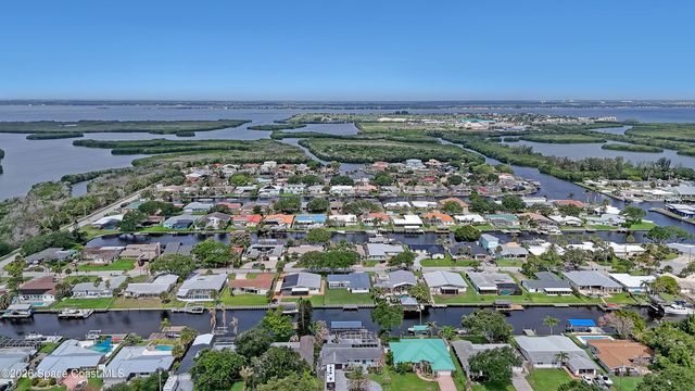 34 Westview Lane, Cocoa Beach, FL 32931