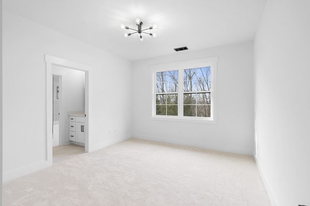 1671 Allendale Dr, Nolensville, TN 37135