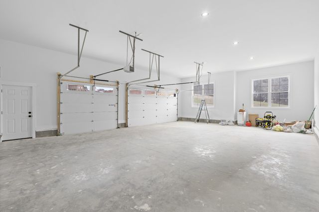 1671 Allendale Dr, Nolensville, TN 37135