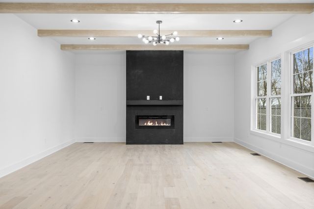 1671 Allendale Dr, Nolensville, TN 37135