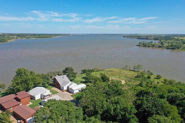 37 Shoreline Dr, Geneseo, KS 67444