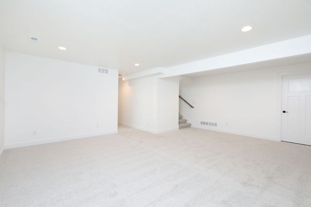 2500 NE 6th Street, Grimes, IA 50111