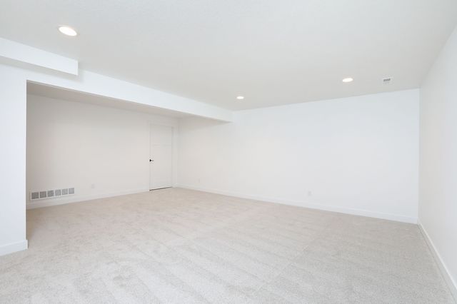 2500 NE 6th Street, Grimes, IA 50111