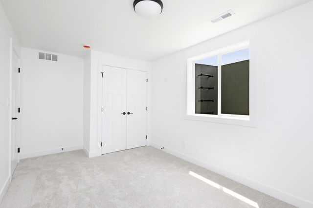 2500 NE 6th Street, Grimes, IA 50111