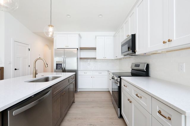 2500 NE 6th Street, Grimes, IA 50111