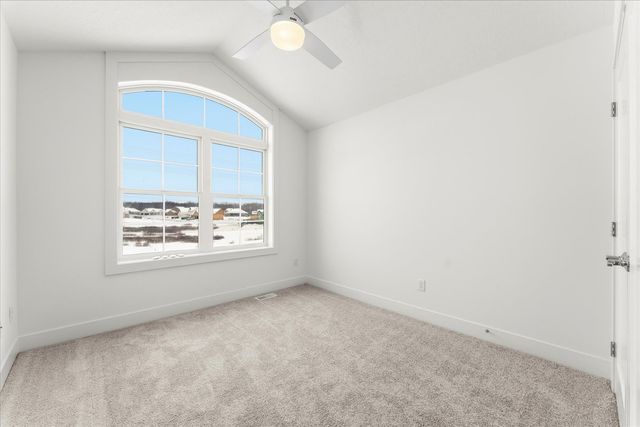 1403 Ravenwood Drive, Mahomet, IL 61853