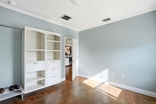 123 S WIGGINS ROAD, Plant City, FL 33566