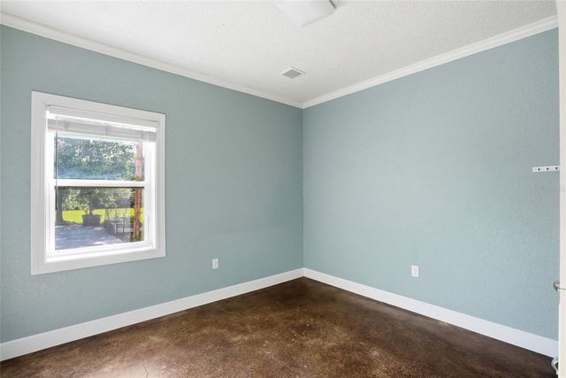 123 S WIGGINS ROAD, Plant City, FL 33566
