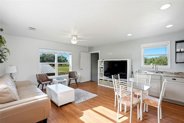 123 S WIGGINS ROAD, Plant City, FL 33566
