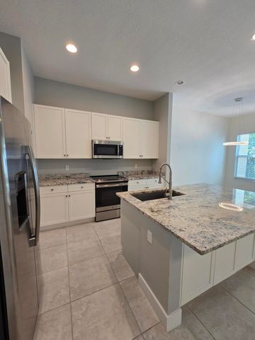 4920 Pointe Midtown Way, Palm Beach Gardens, FL 33418