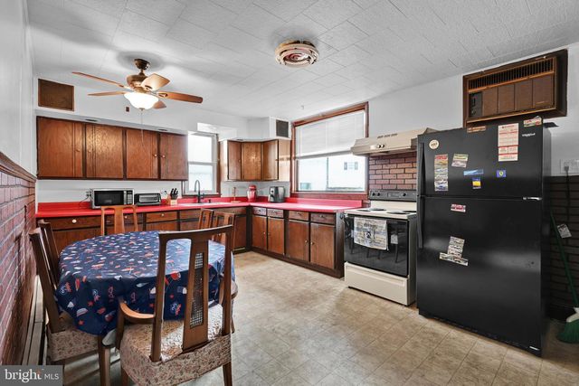 76-80 CIRCLE DR, Red Lion, PA 17356