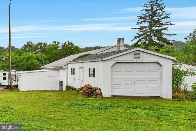 76-80 CIRCLE DR, Red Lion, PA 17356