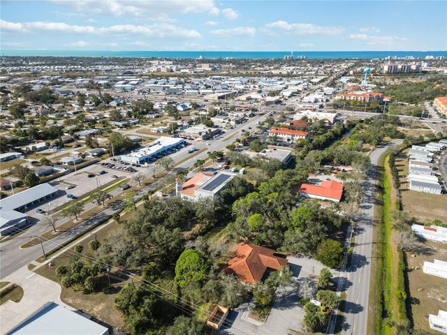 841 E VENICE AVENUE, Venice, FL 34285