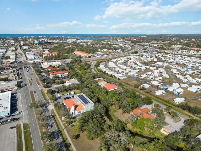 841 E VENICE AVENUE, Venice, FL 34285