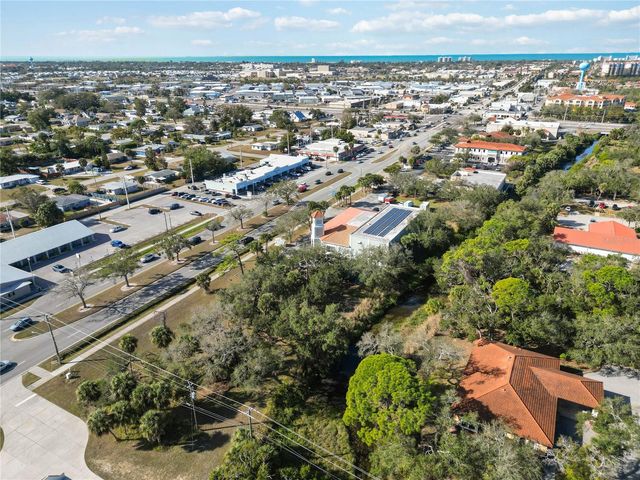 841 E VENICE AVENUE, Venice, FL 34285