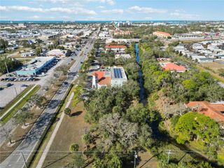 841 E VENICE AVENUE, Venice, FL 34285