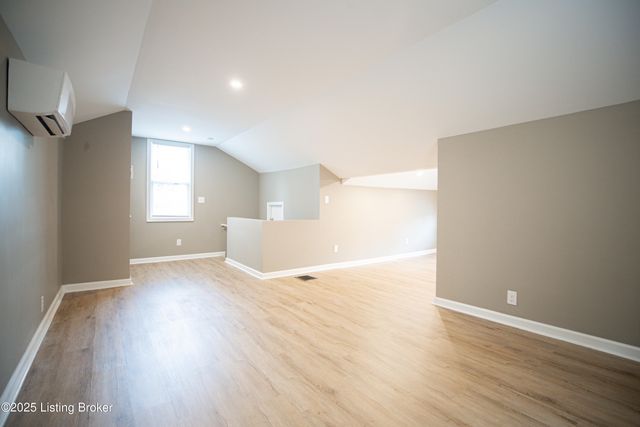 2108 Oregon Ave, Louisville, KY 40210