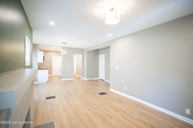 2108 Oregon Ave, Louisville, KY 40210