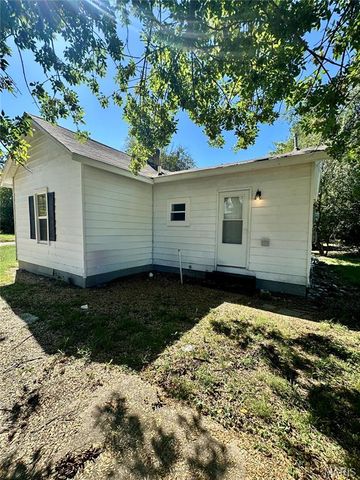 406 W Gladys Street, Sikeston, MO 63801