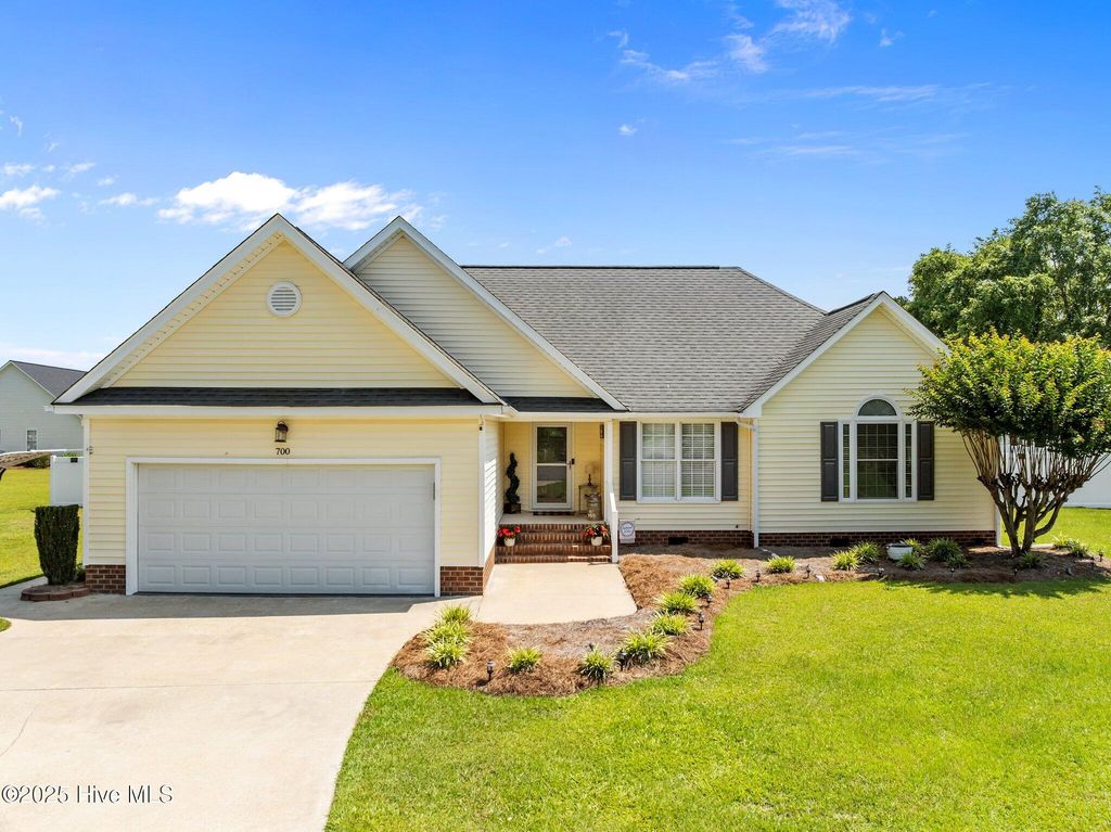 700 Doreen Court, Greenville, NC 27858