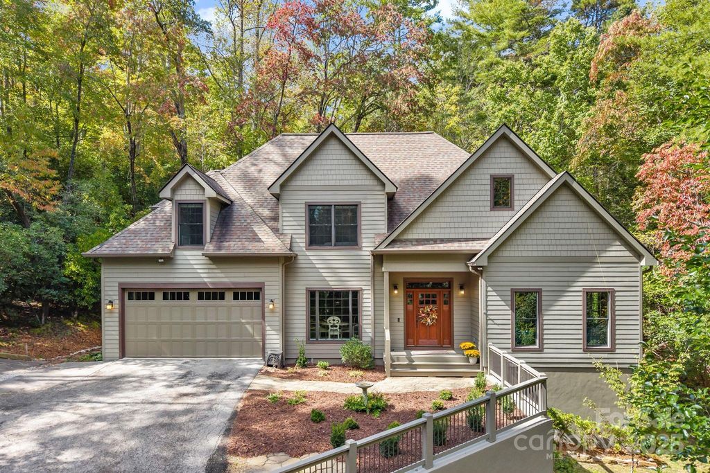 605 Salola Lane, Brevard, NC 28712