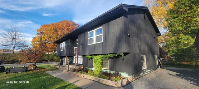 1 Flanagan Drive, Plattsburgh, NY 12901