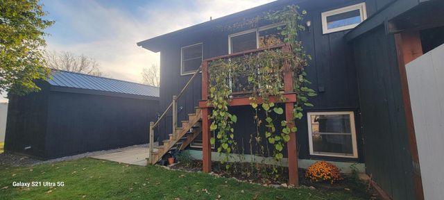 1 Flanagan Drive, Plattsburgh, NY 12901