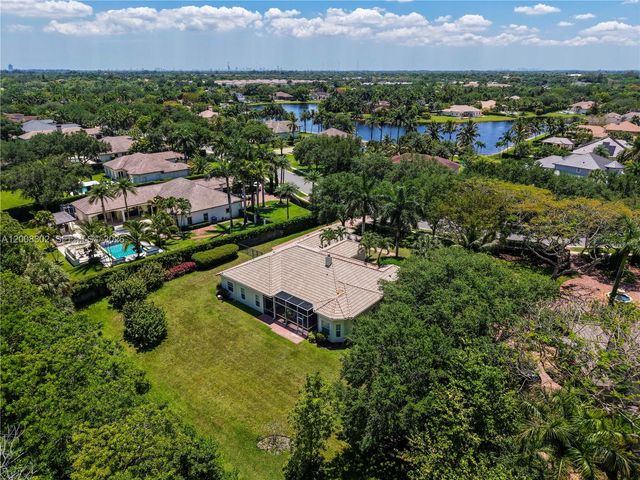 12743 N Winners Cir, Davie, FL 33330