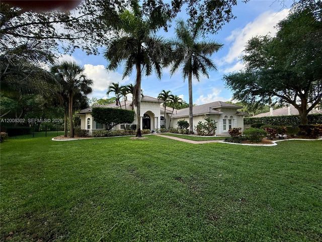 12743 N Winners Cir, Davie, FL 33330