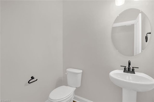 1392 Ouray Drive, Kernersville, NC 27284