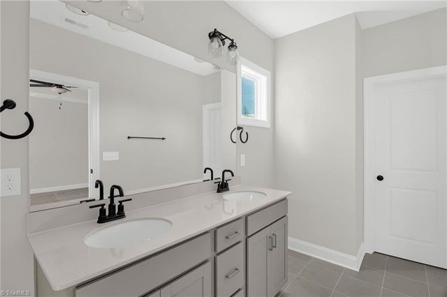 1392 Ouray Drive, Kernersville, NC 27284